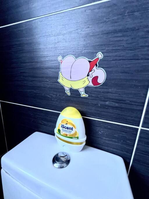 B1610 Austin Height Crayon Shin Chan By