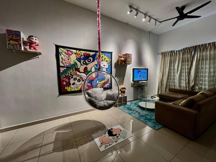B1610 Austin Height Crayon Shin Chan By Johor Bahru