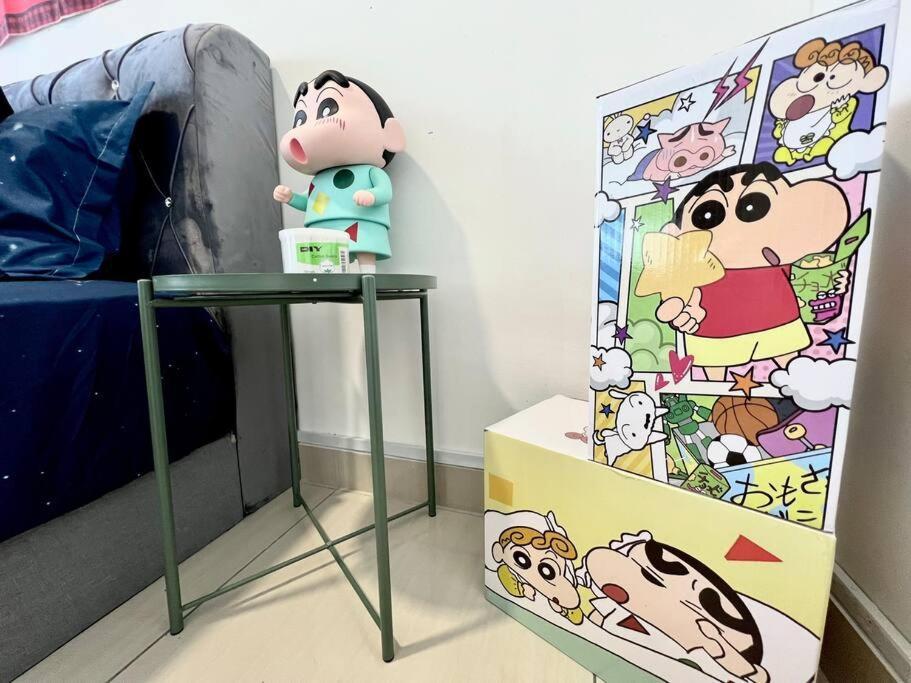 B1610 Austin Height Crayon Shin Chan By *